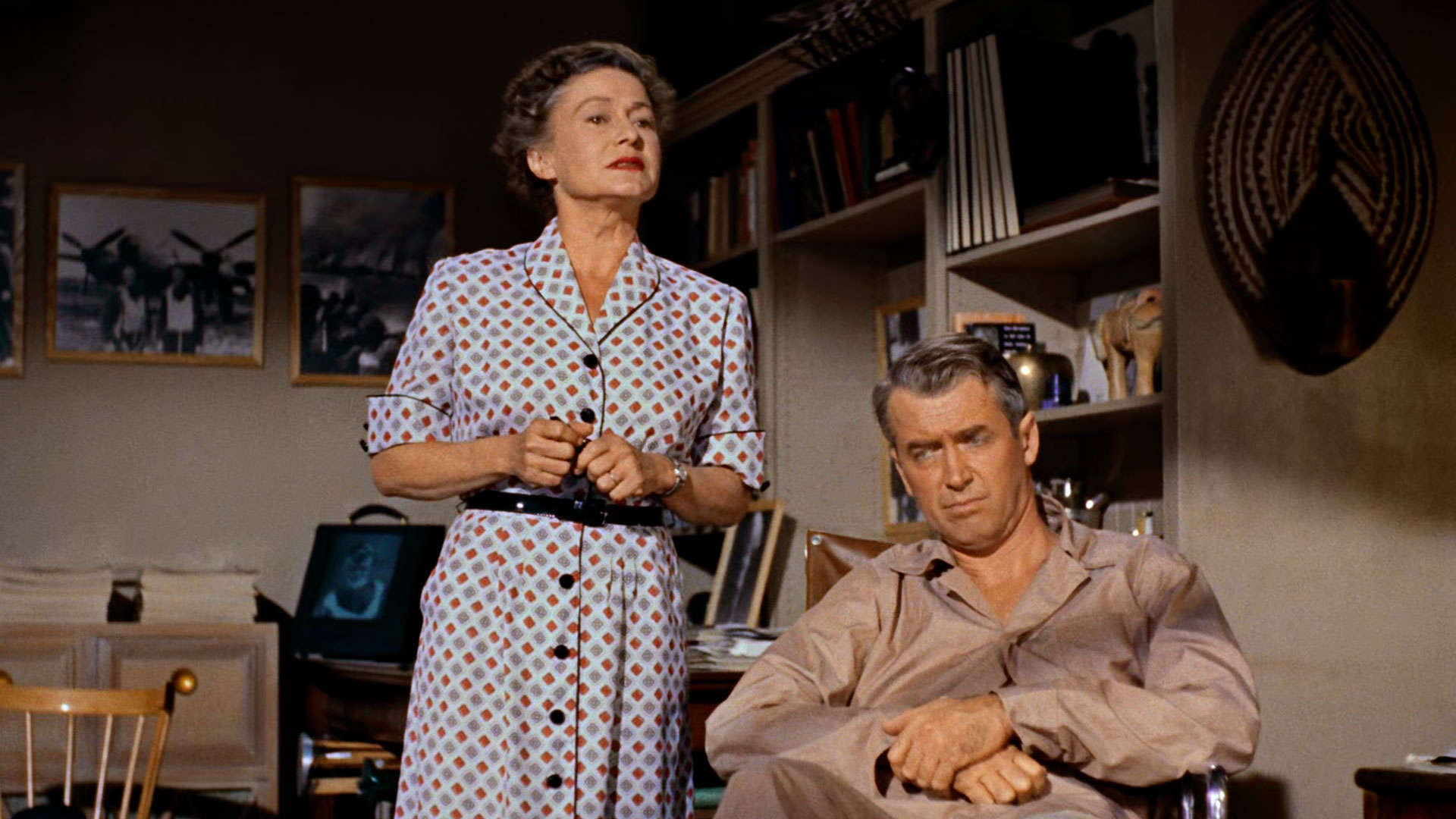 REAR WINDOW